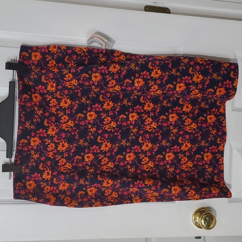 LuLaRoe Cassie Floral Skirt